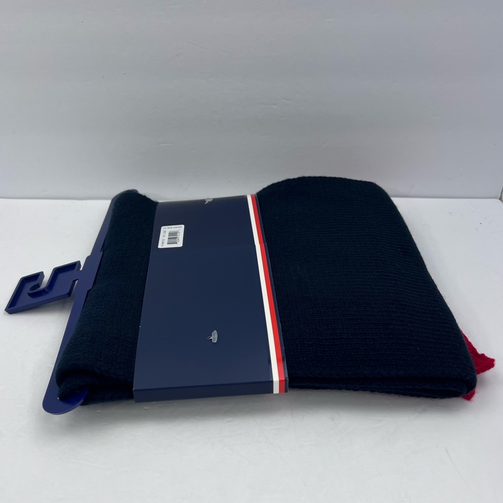 TOMMY HILFIGER WARM HAT & SCARF SET, NAVY BLUE WITH RED ACCENT,UNISEX, ONE SIZE - Picture 9 of 15